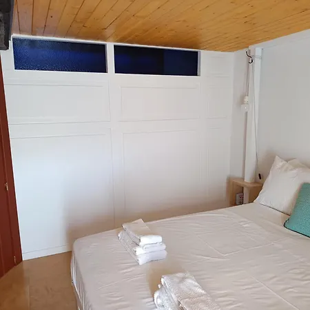 Semesterbostad Fronisi House *